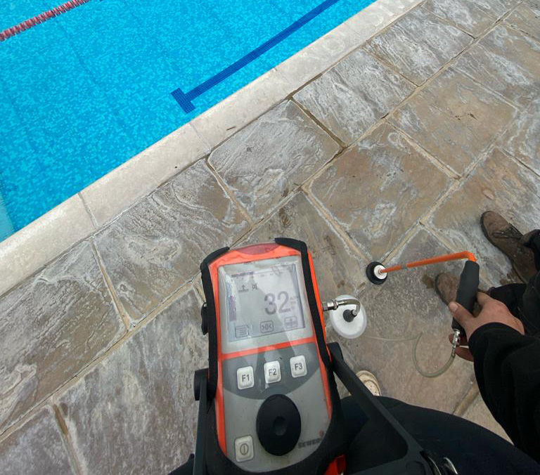 Identifying Swimming Pool Leaks