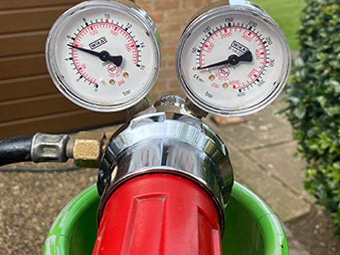 Tracer Gas Leak Method